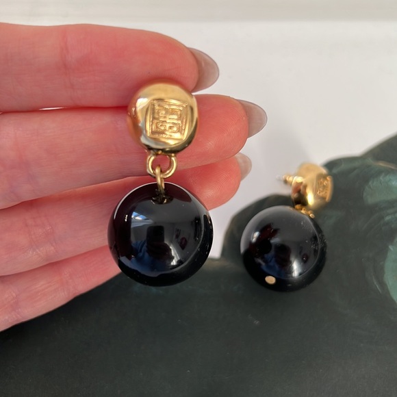 Vintage signed Givenchy earrings - Picture 3 of 6